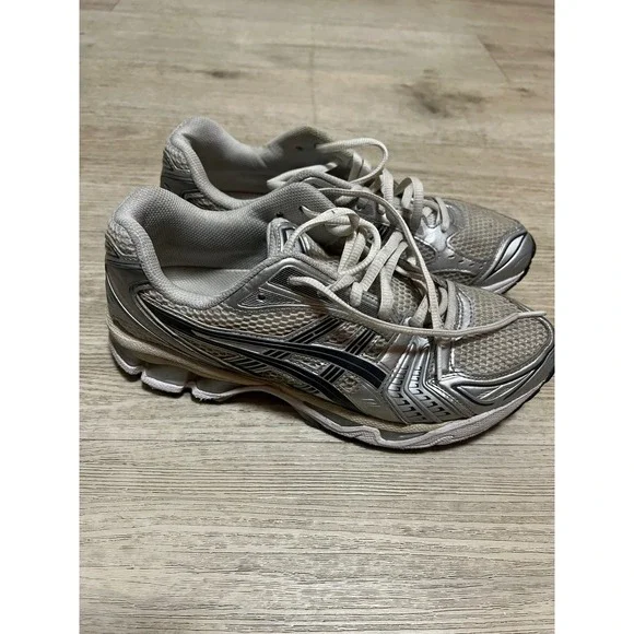Asics Gel-Kayano 14 Mens Running Shoes Metallic Silver Cream 1203A537 Sz 8.5 - Picture 1 of 12